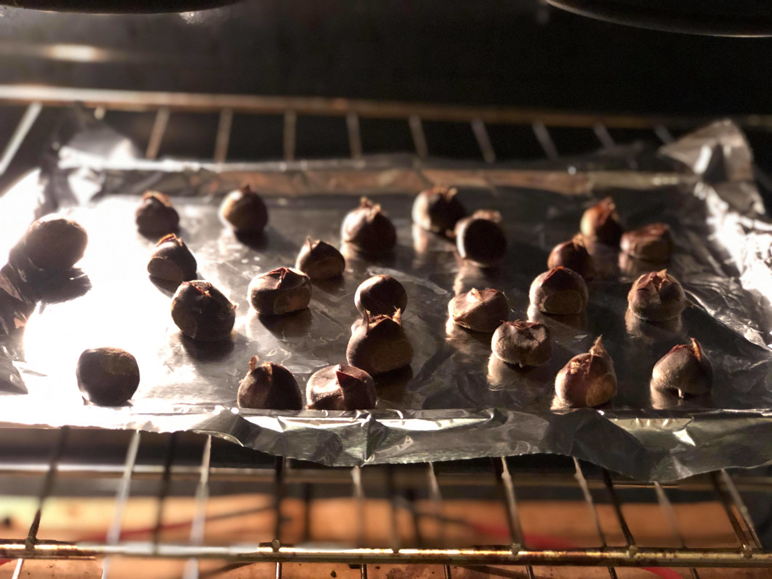 oven roasting chestnuts